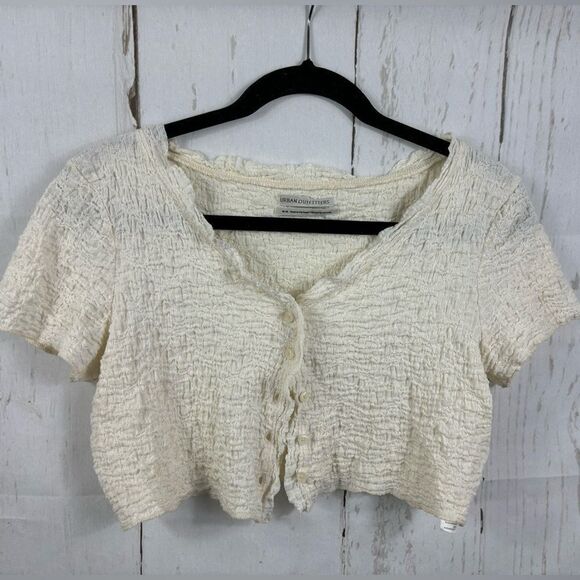 ‼️final must bundle‼️ Urban Outfitters Crop Top Button Up Textured Stretch - Picture 1 of 8